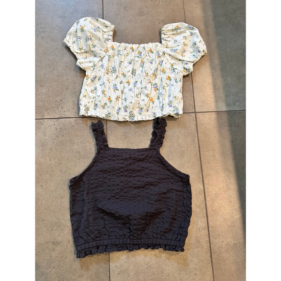 Zara Other - ZARA Girls Floral Puff Sleeve Blouse and Charcoal Seersucker Ruffle Tank Bundle